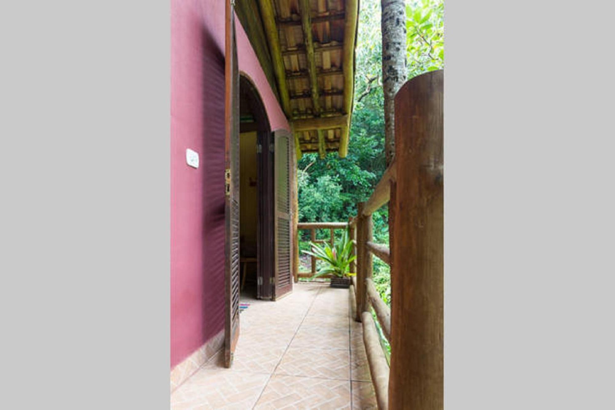 Paraty Paradiso Bilik gambar