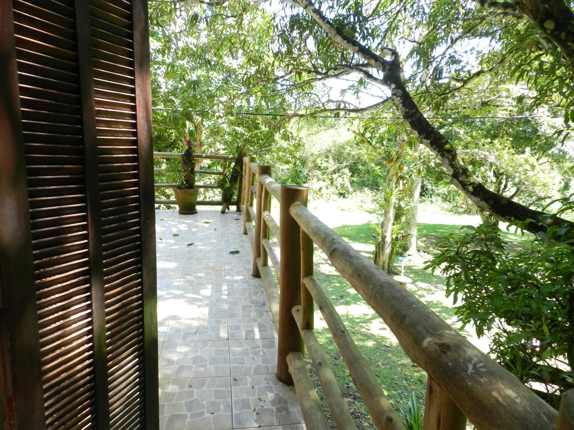 Paraty Paradiso Bilik gambar