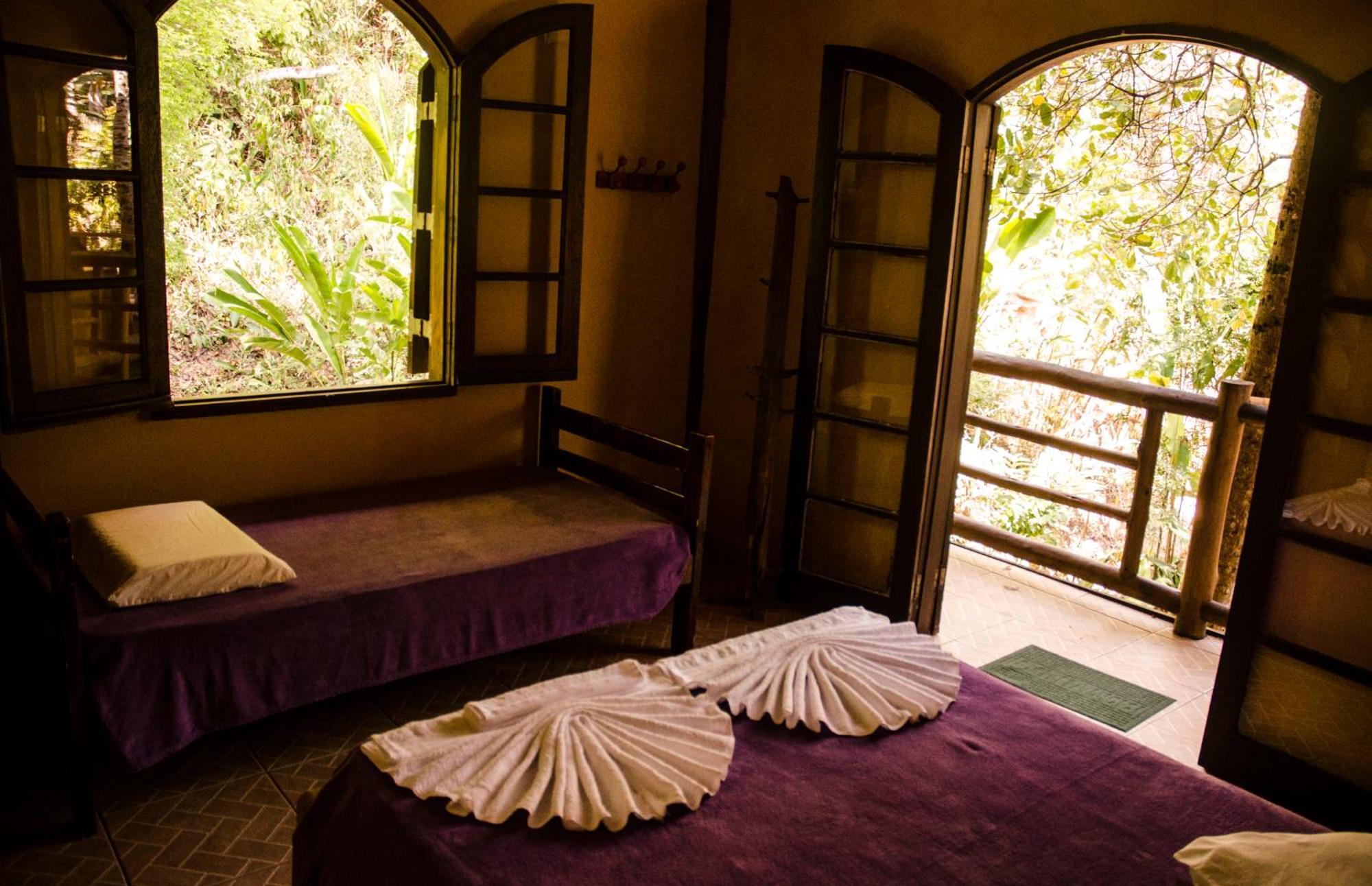 Paraty Paradiso Bilik gambar